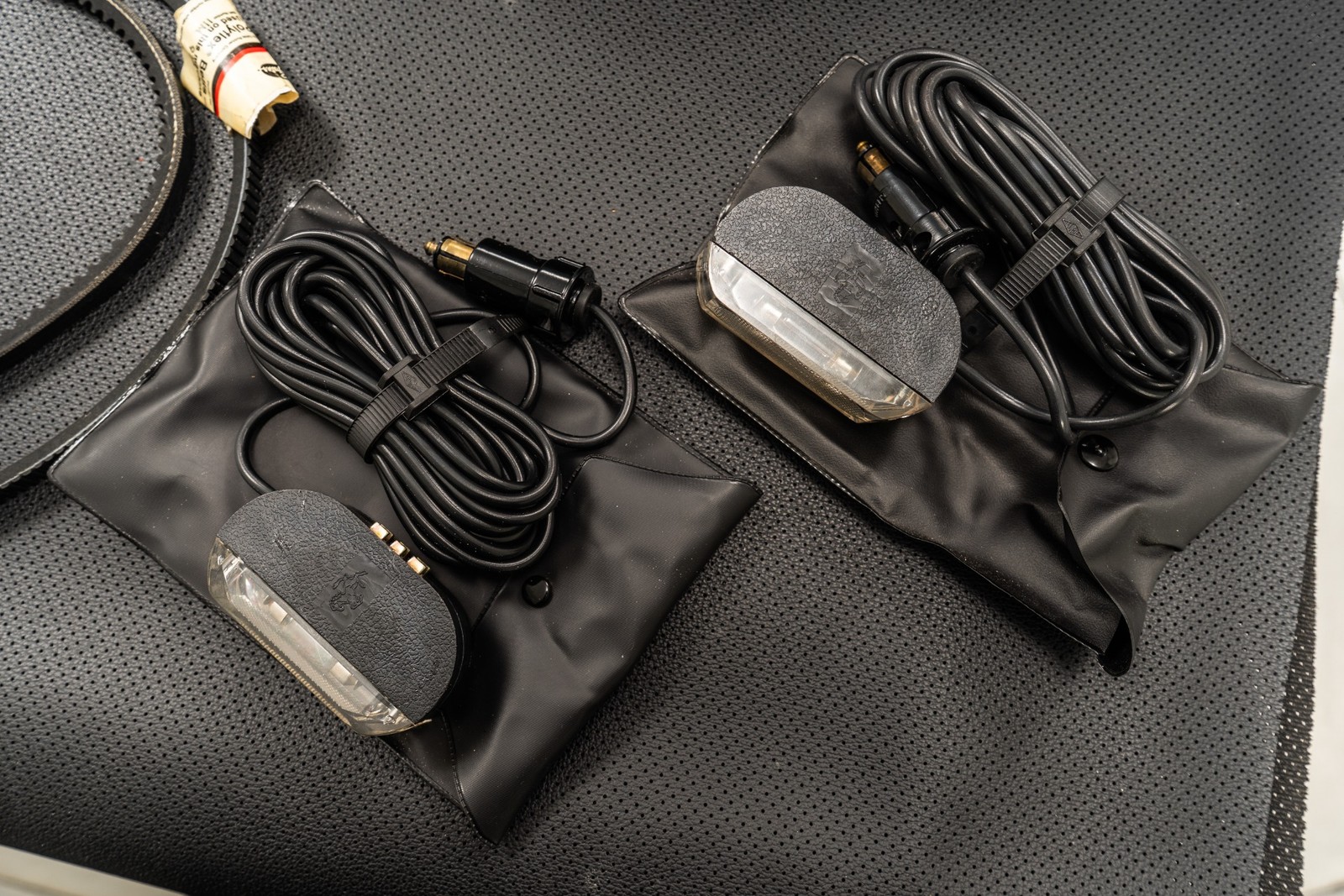 Ferrari-308-1985-CONVERTIBLE-37