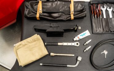 Ferrari-308-1985-CONVERTIBLE-38