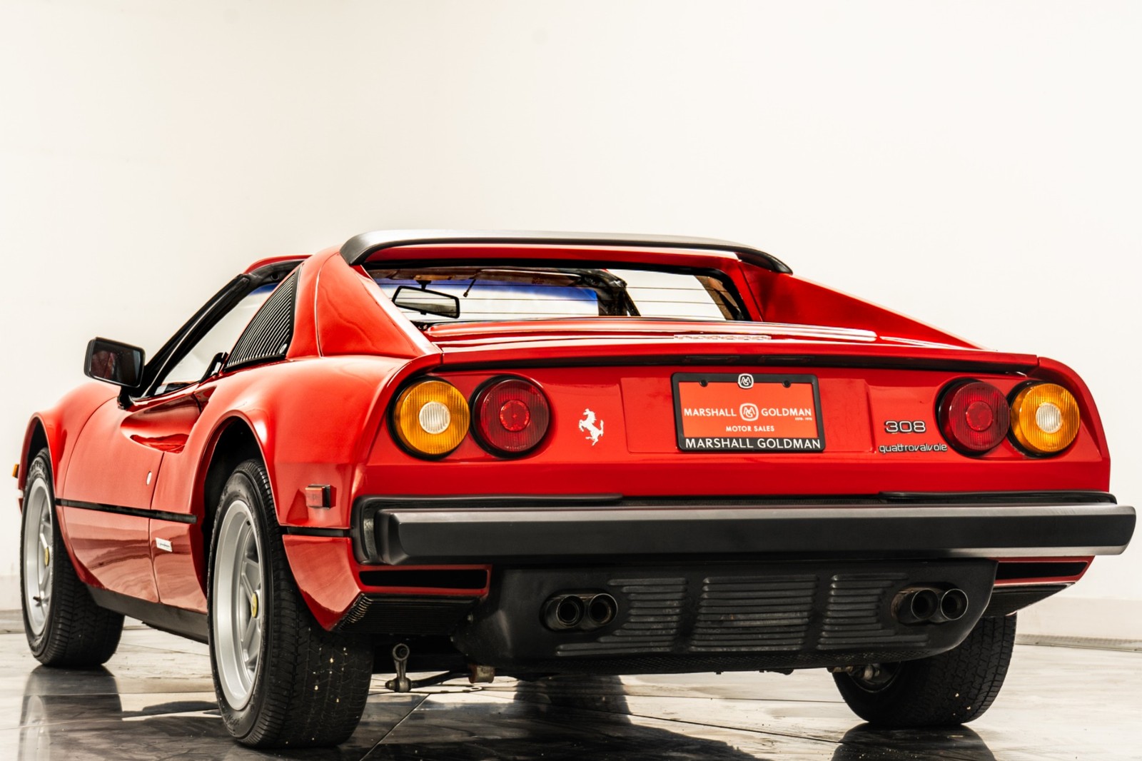 Ferrari-308-1985-CONVERTIBLE-6