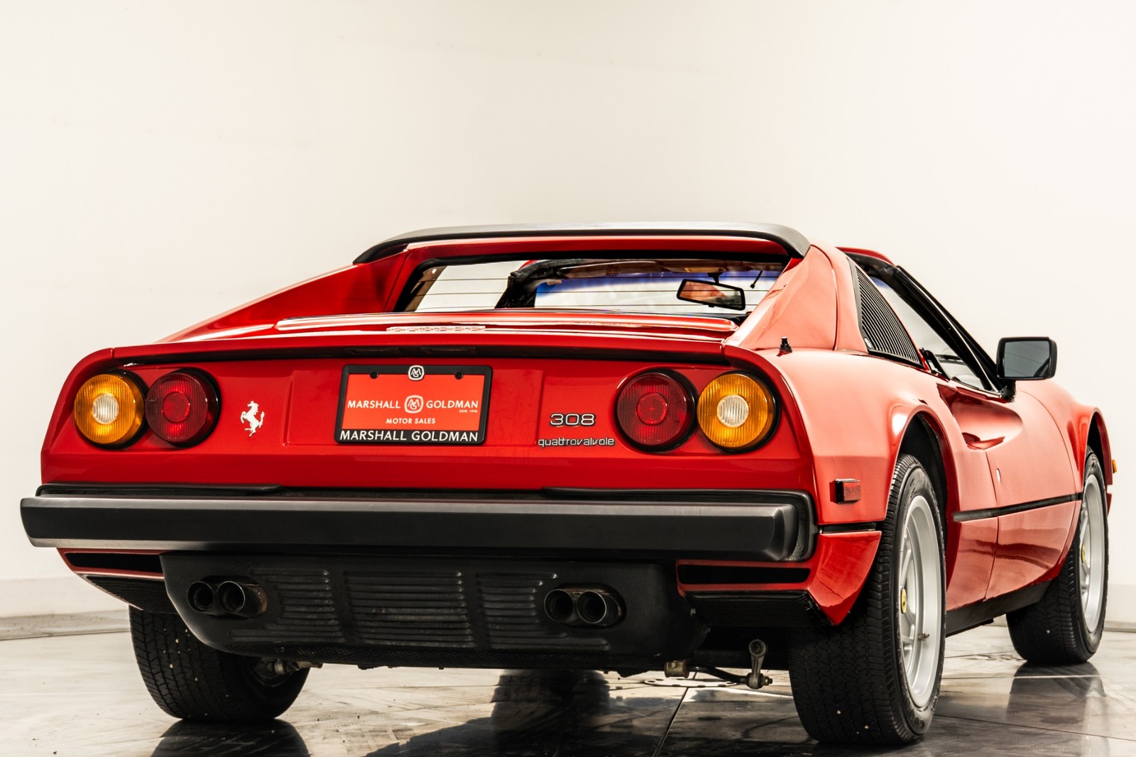 Ferrari-308-1985-CONVERTIBLE-8