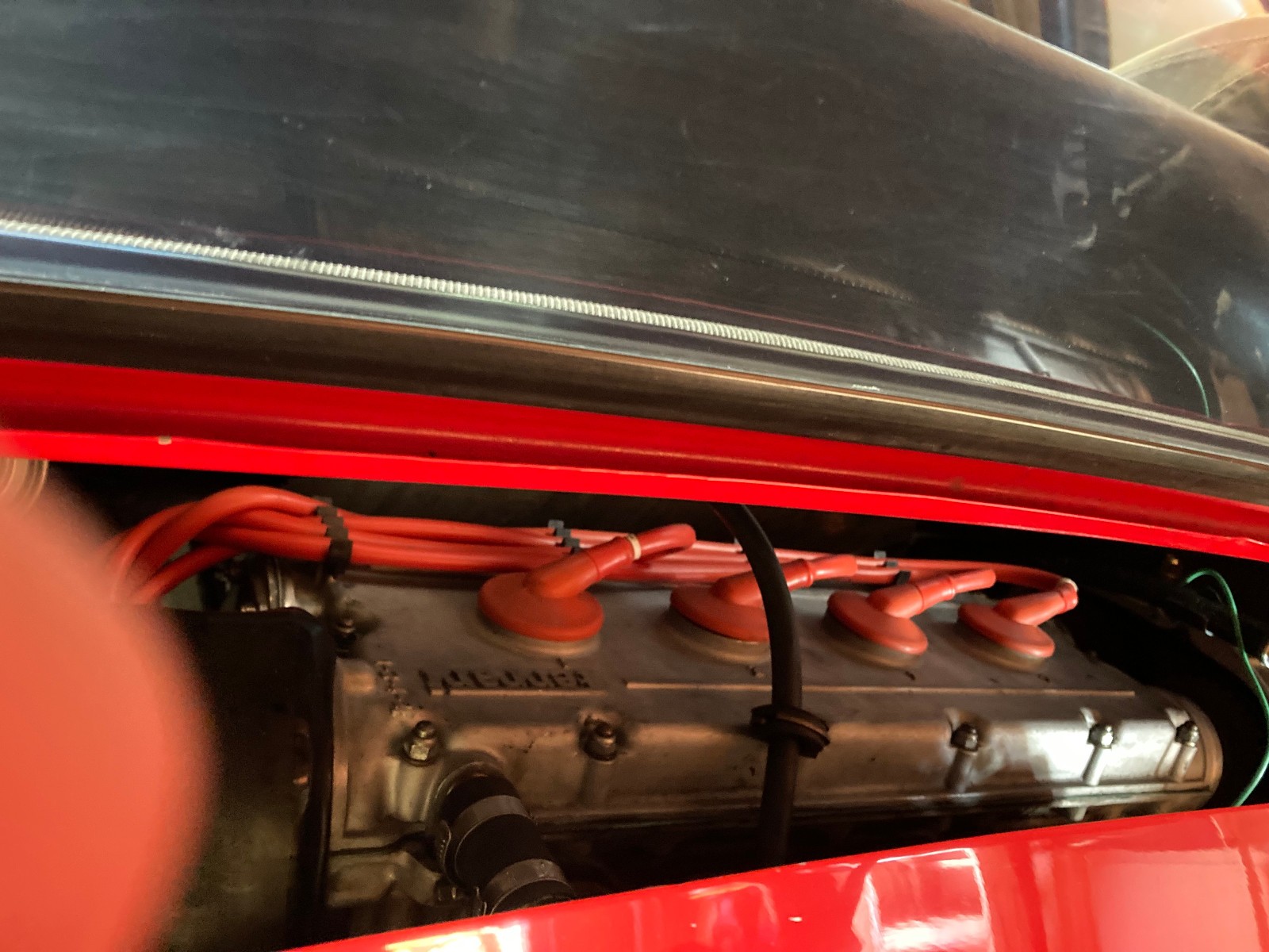 Ferrari-308-1985-Gts-14