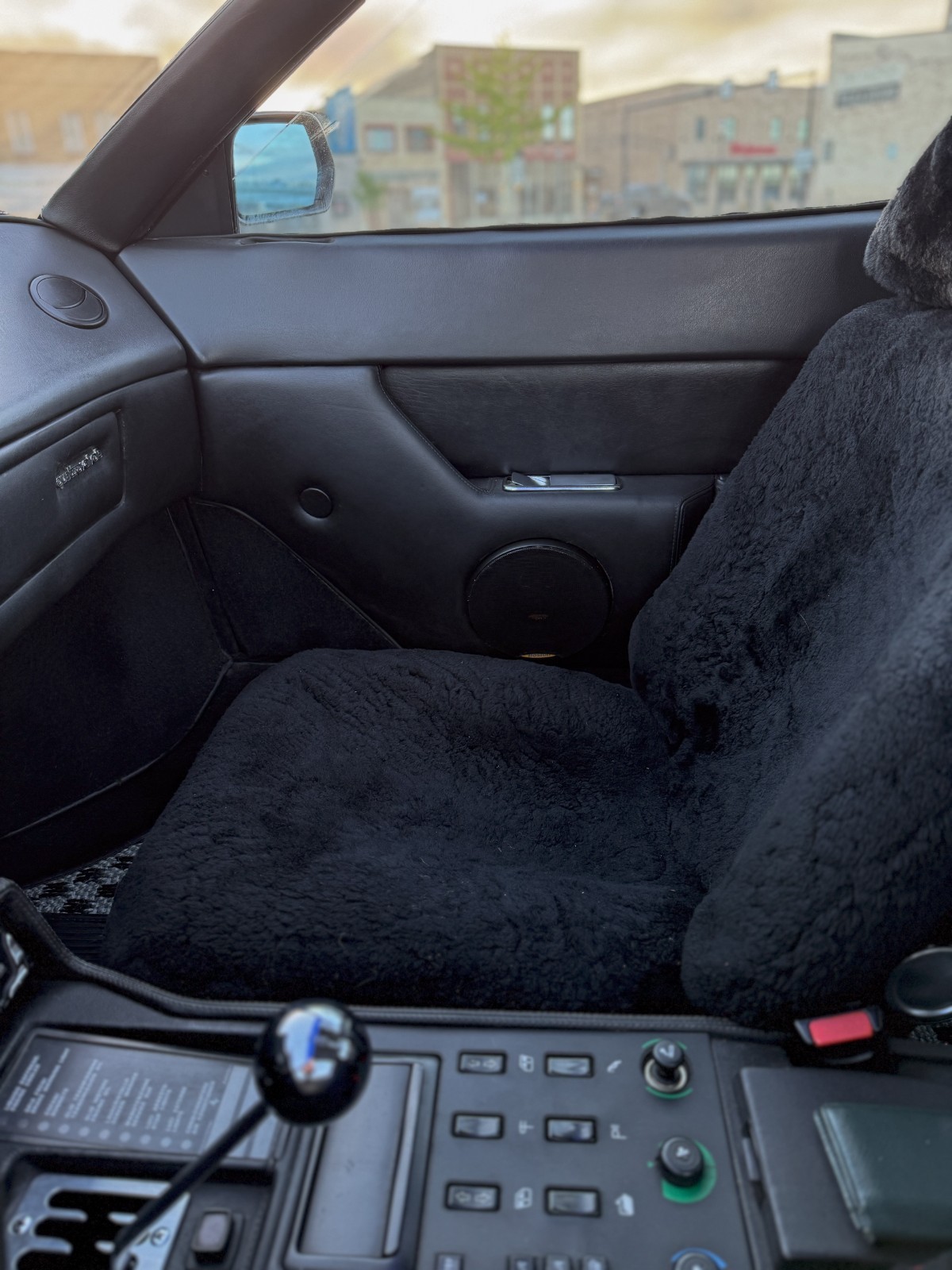 Ferrari-Mondial-1983-16