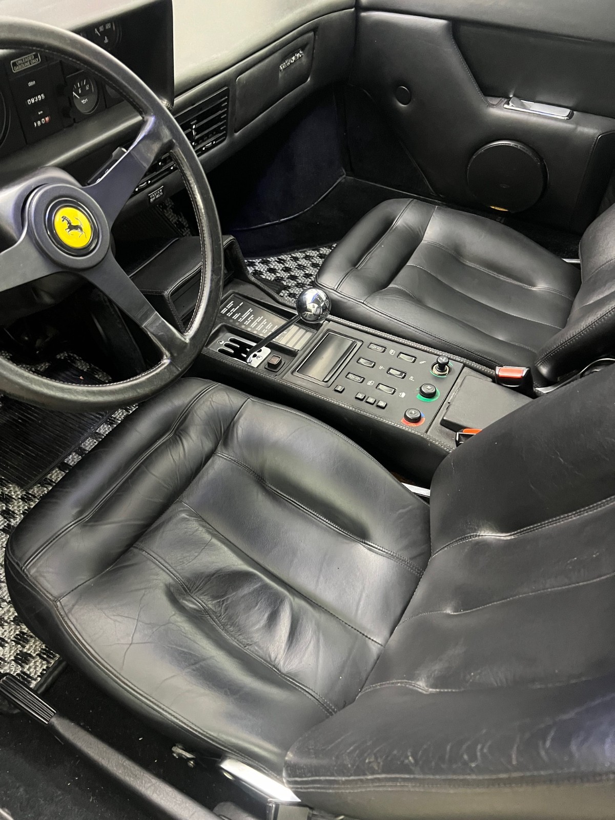 Ferrari-Mondial-1983-26