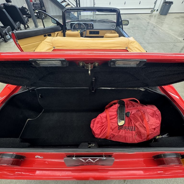 Ferrari-Mondial-1988-Convertible-19