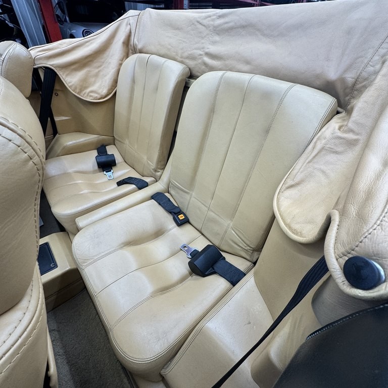 Ferrari-Mondial-1988-Convertible-7