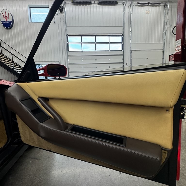 Ferrari-Testarossa-1988-Coupe-15