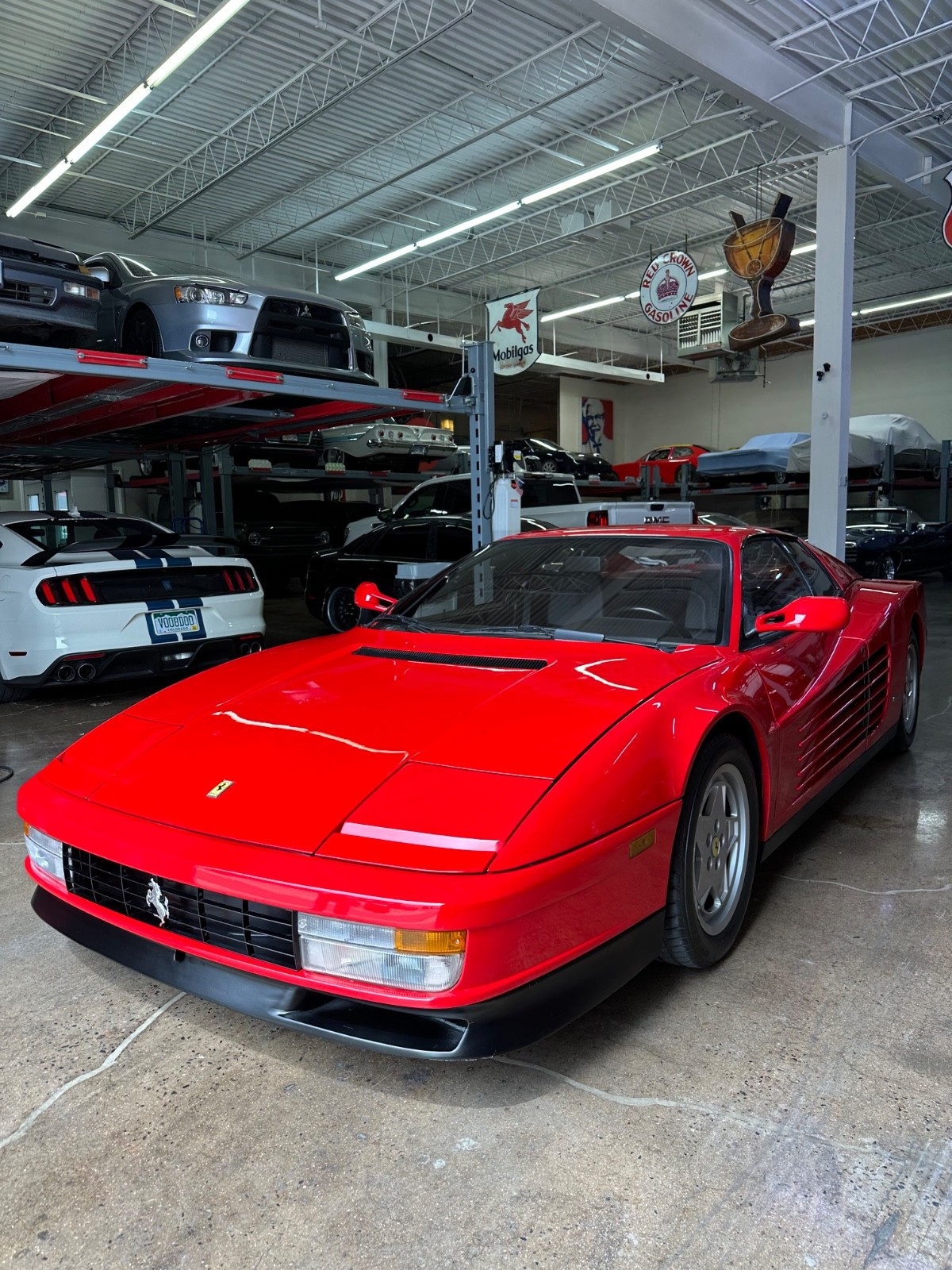 Ferrari-Testarossa-1990-Coupe-4