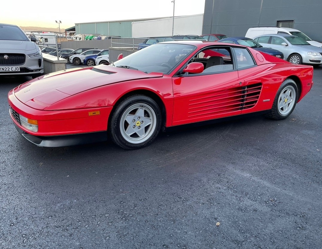 Ferrari-Testarossa-1990-Coupe