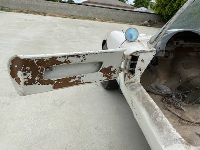 Ferrari-corvette-1959-white-4