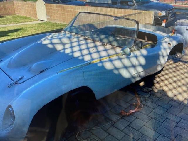 Ferrari-corvette-1959-white-8