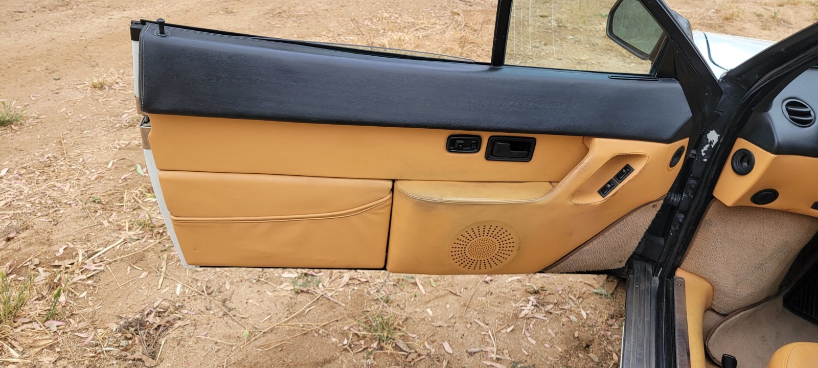 Ferrari-mondial-t-1989-Convertible-25