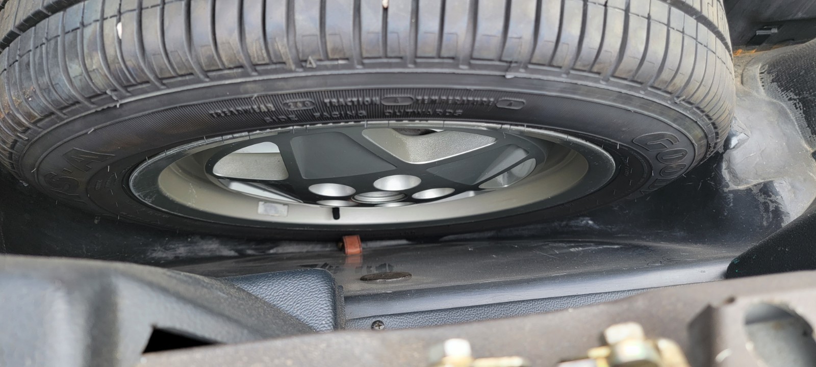 Ferrari-mondial-t-1989-Convertible-26