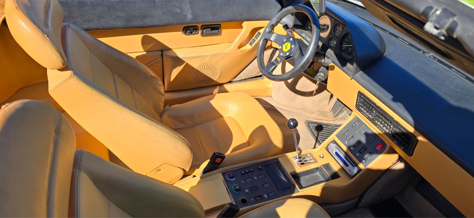 Ferrari-mondial-t-1989-Convertible-33