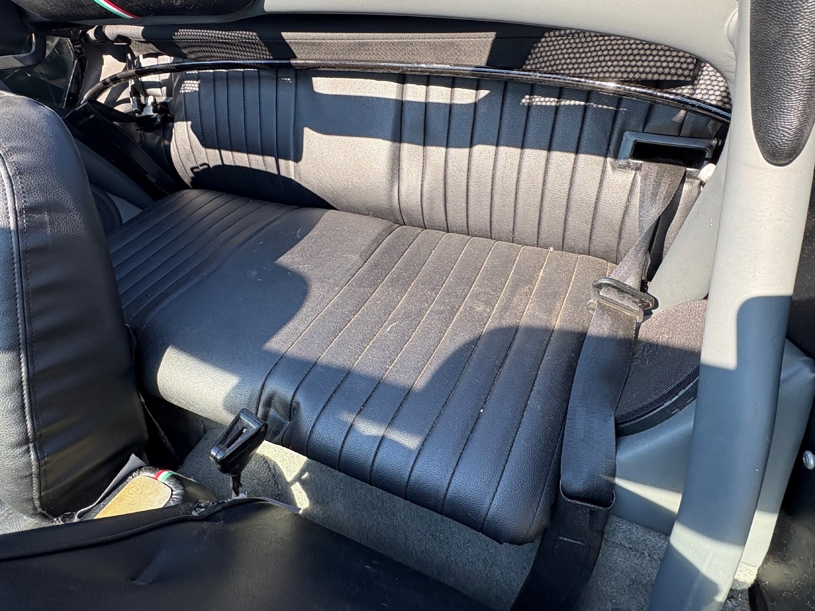 Fiat-124-Spider-1979-Convertible-15