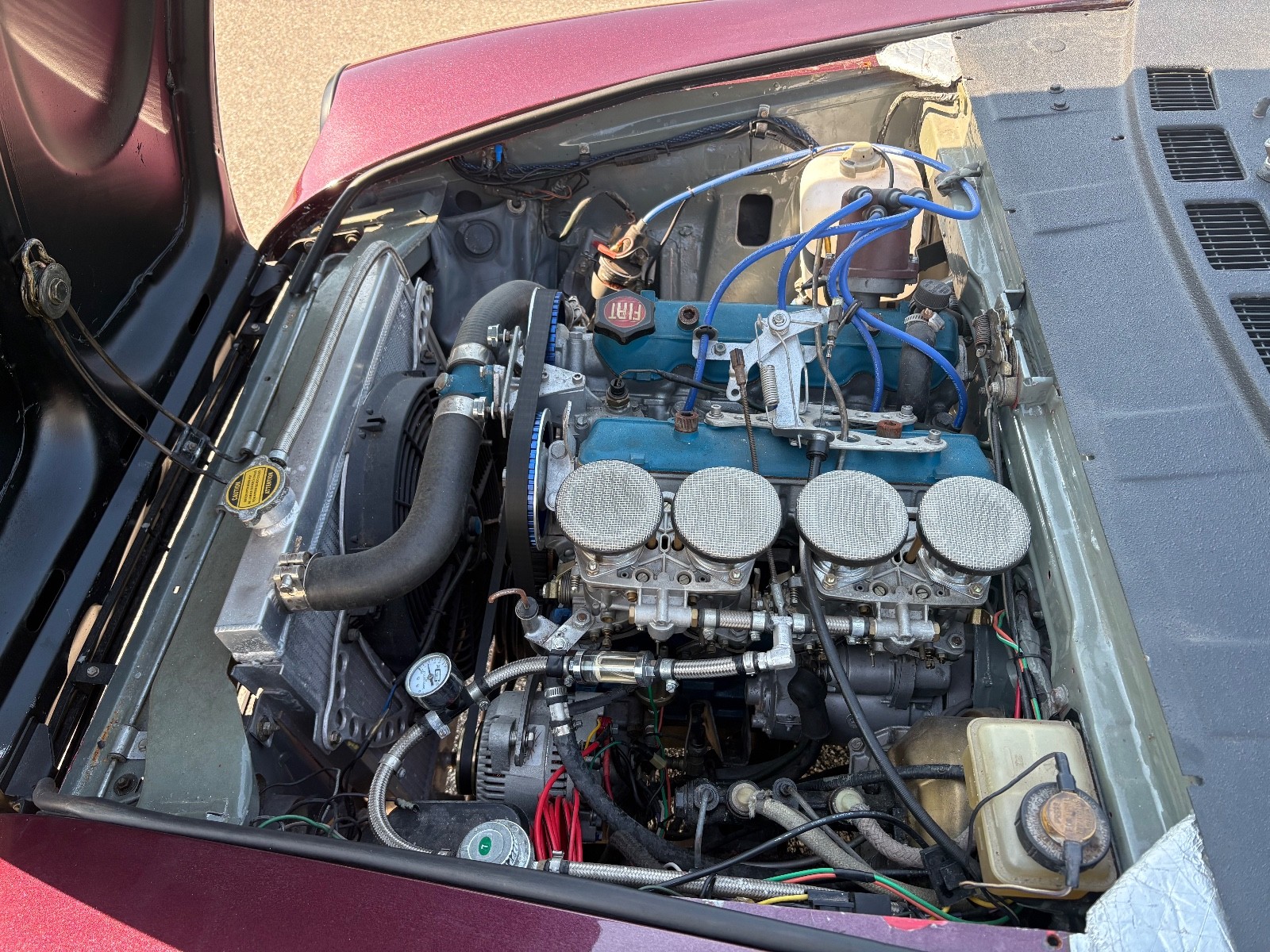 Fiat-124-Spider-1979-Convertible-23