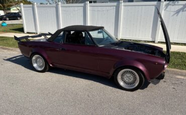 Fiat-124-Spider-1979-Convertible-3