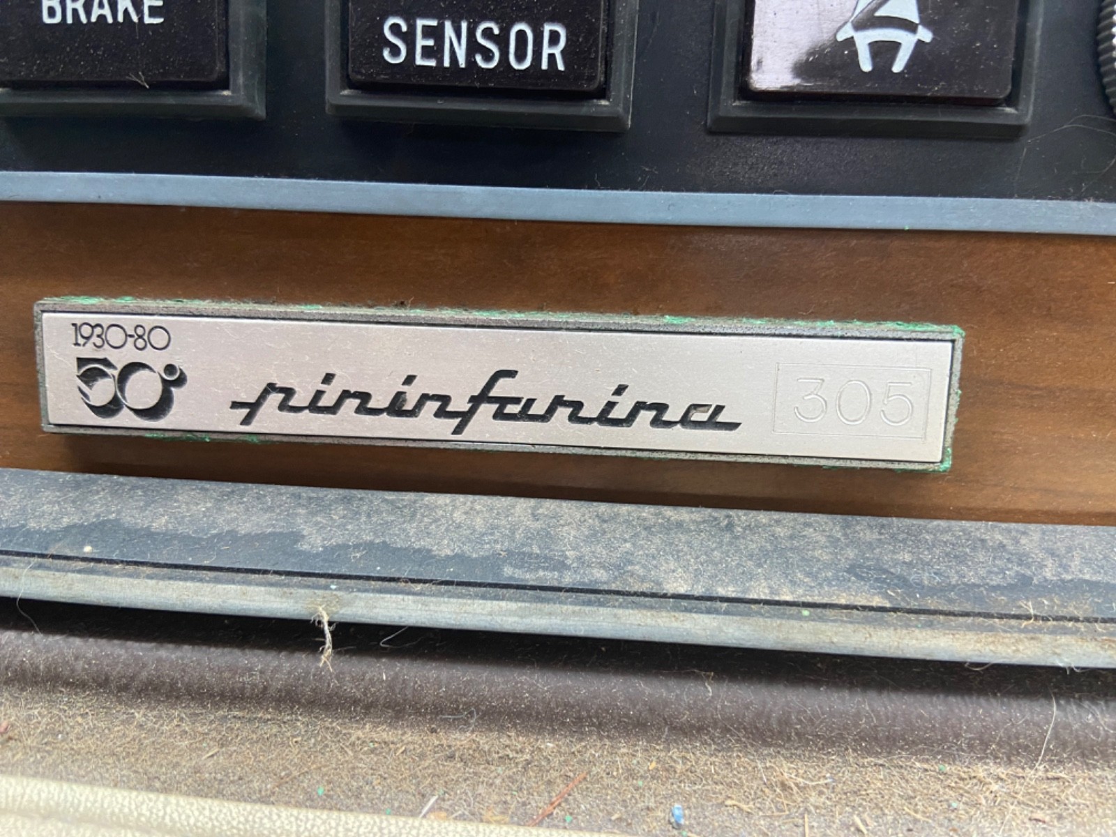 Fiat-124-Spider-1980-Convertible-16