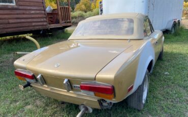 Fiat-124-Spider-1980-Convertible-3