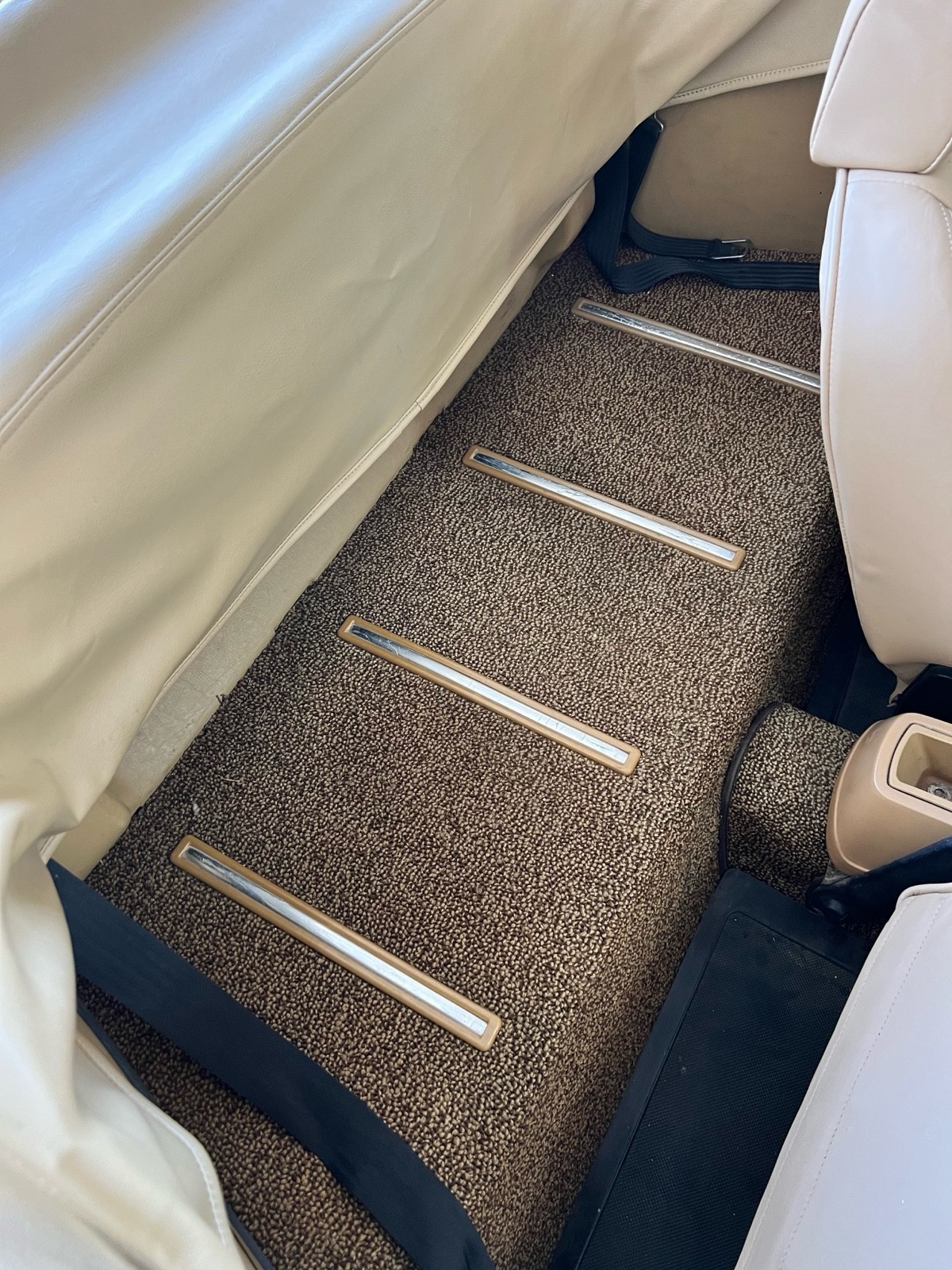 Fiat-124-Spider-1983-13