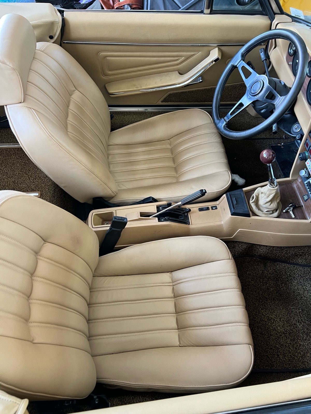 Fiat-124-Spider-1983-15