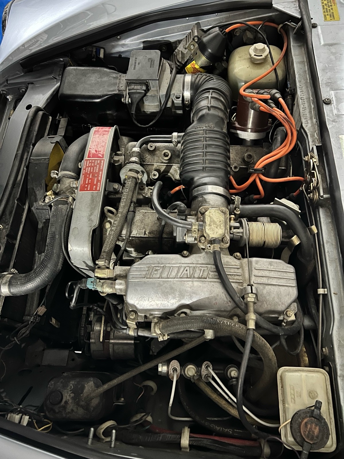 Fiat-124-Spider-1983-20