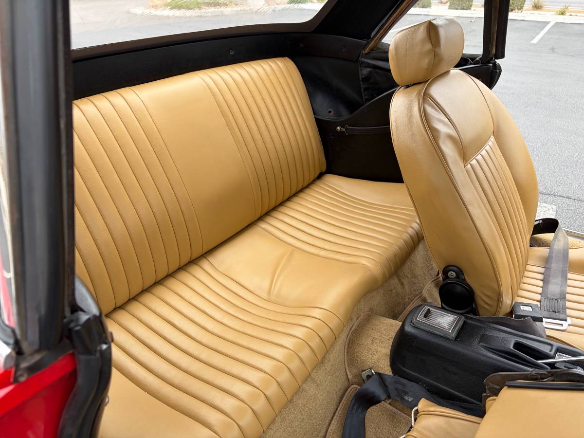 Fiat-124-spider-1971-red-13