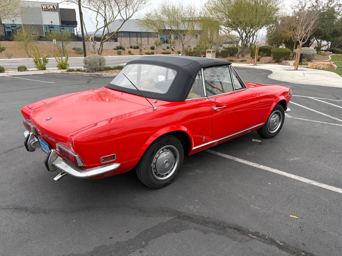 Fiat-124-spider-1971-red-4