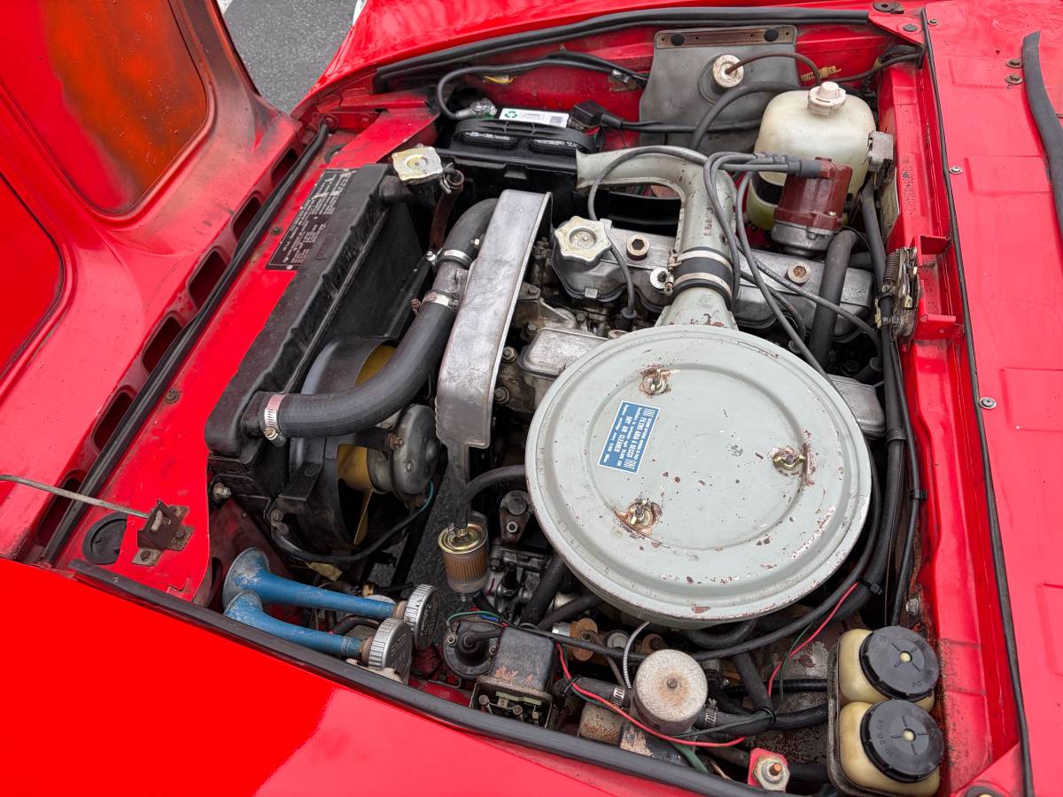 Fiat-124-spider-1971-red-7