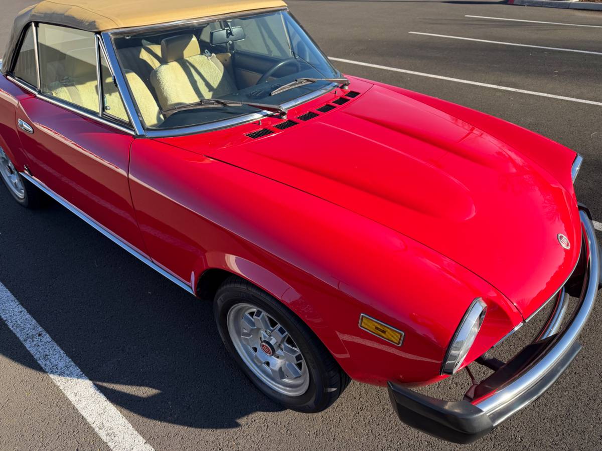 Fiat-124-spider-1982-red-1