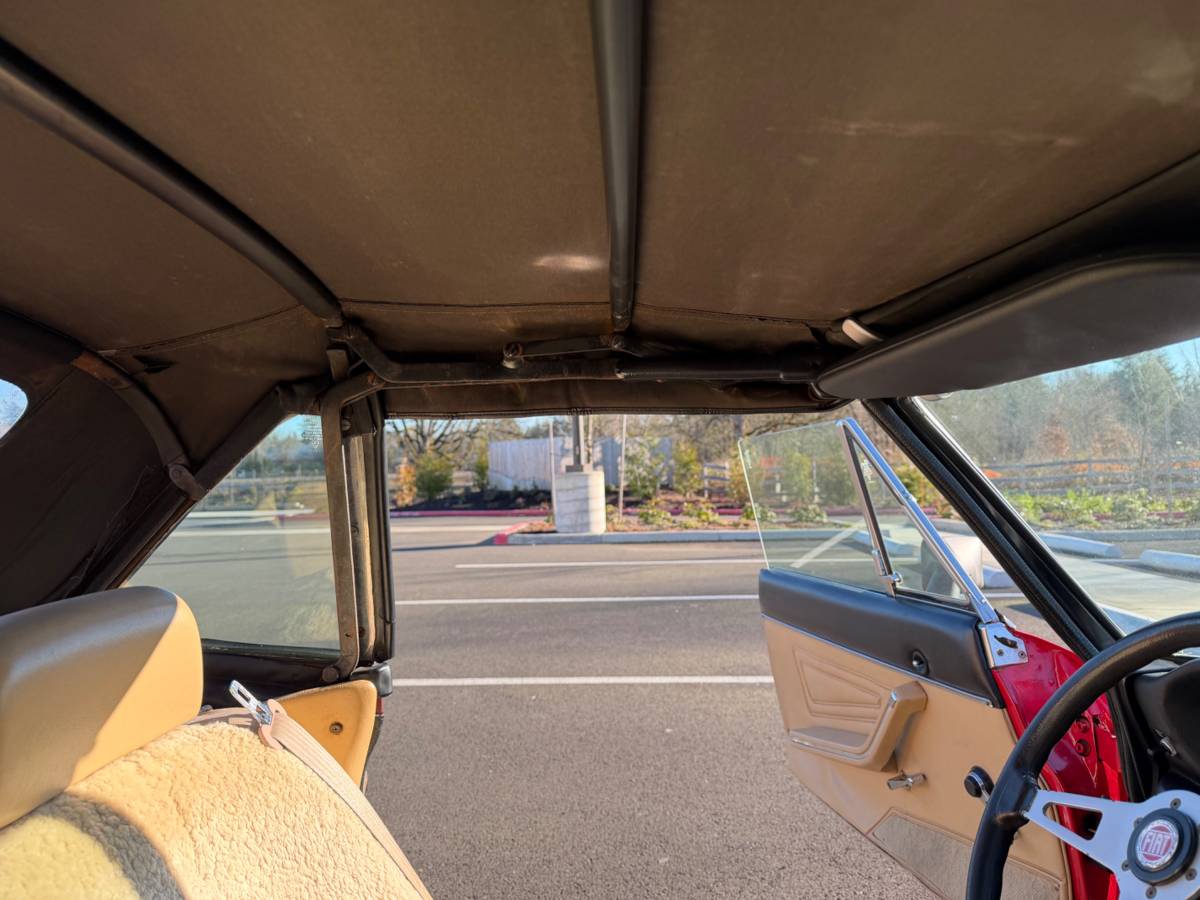 Fiat-124-spider-1982-red-11