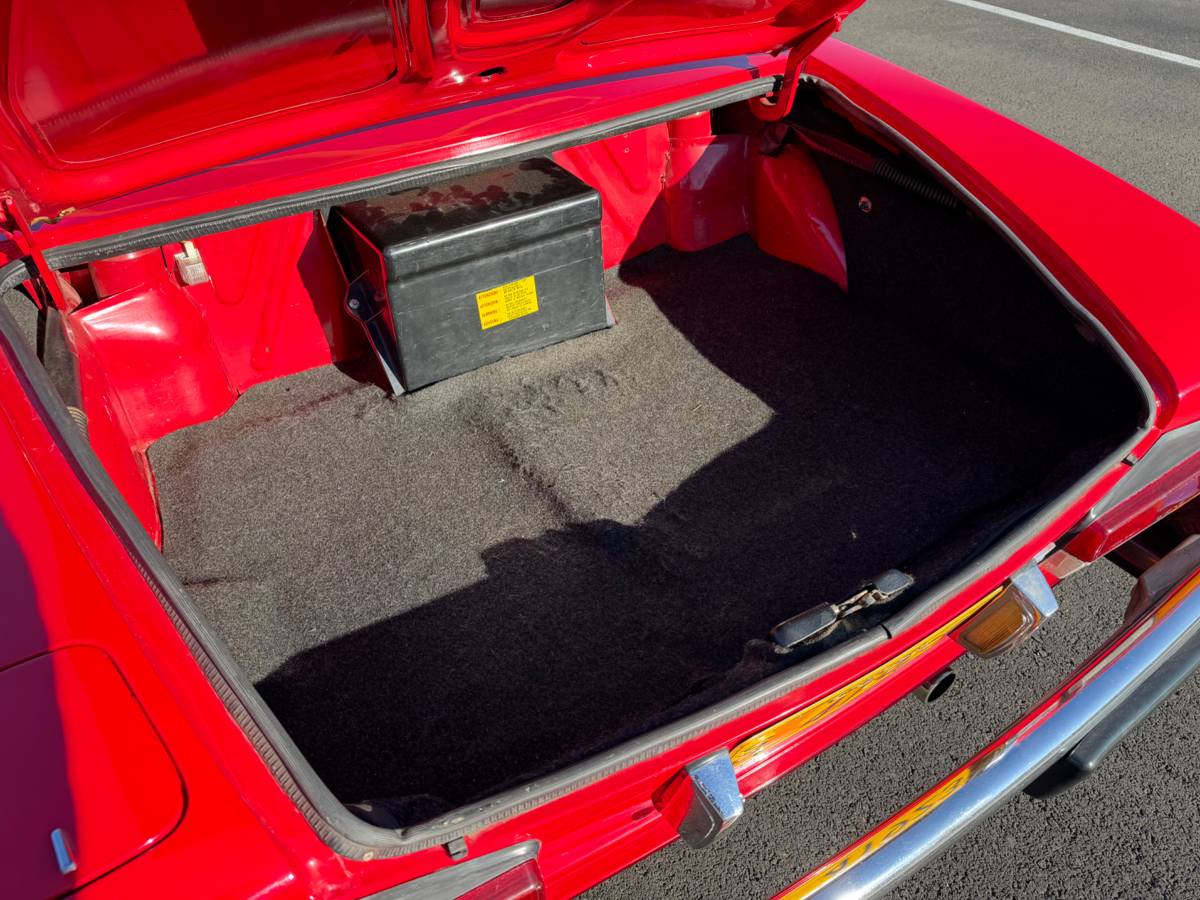 Fiat-124-spider-1982-red-13