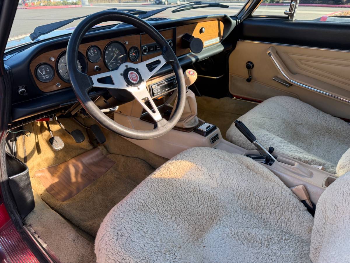 Fiat-124-spider-1982-red-14