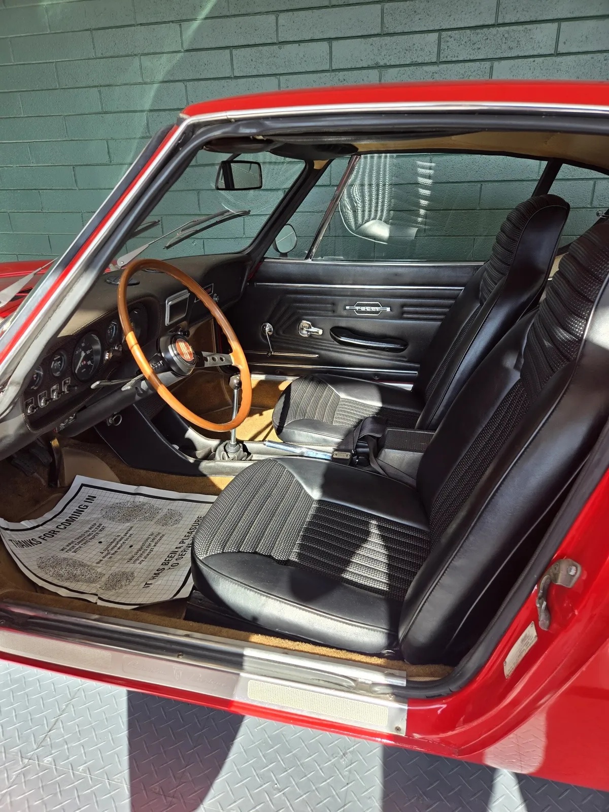 Fiat-850-1971-Red-Black-12