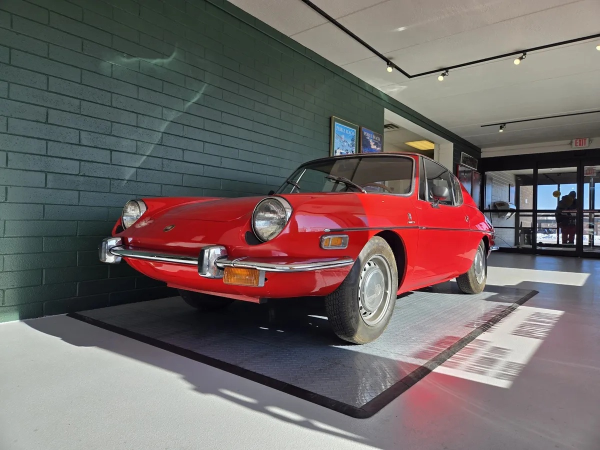 Fiat-850-1971-Red-Black-8