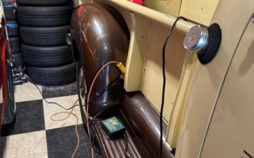 Five-window-three-quarter-ton-chevrolet-1953-brown-10