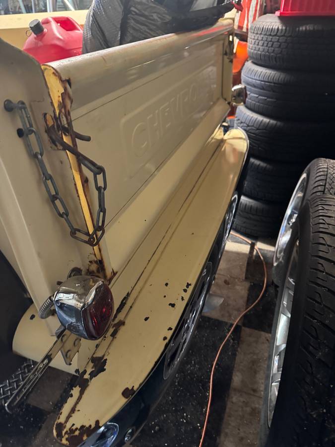 Five-window-three-quarter-ton-chevrolet-1953-brown-7