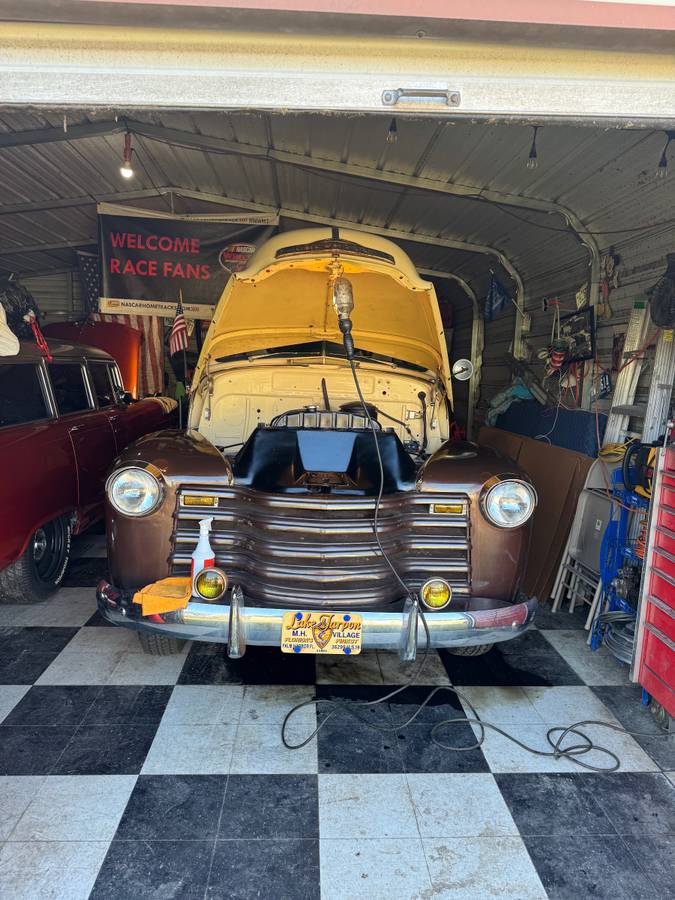 Five-window-three-quarter-ton-chevrolet-1953-brown-9