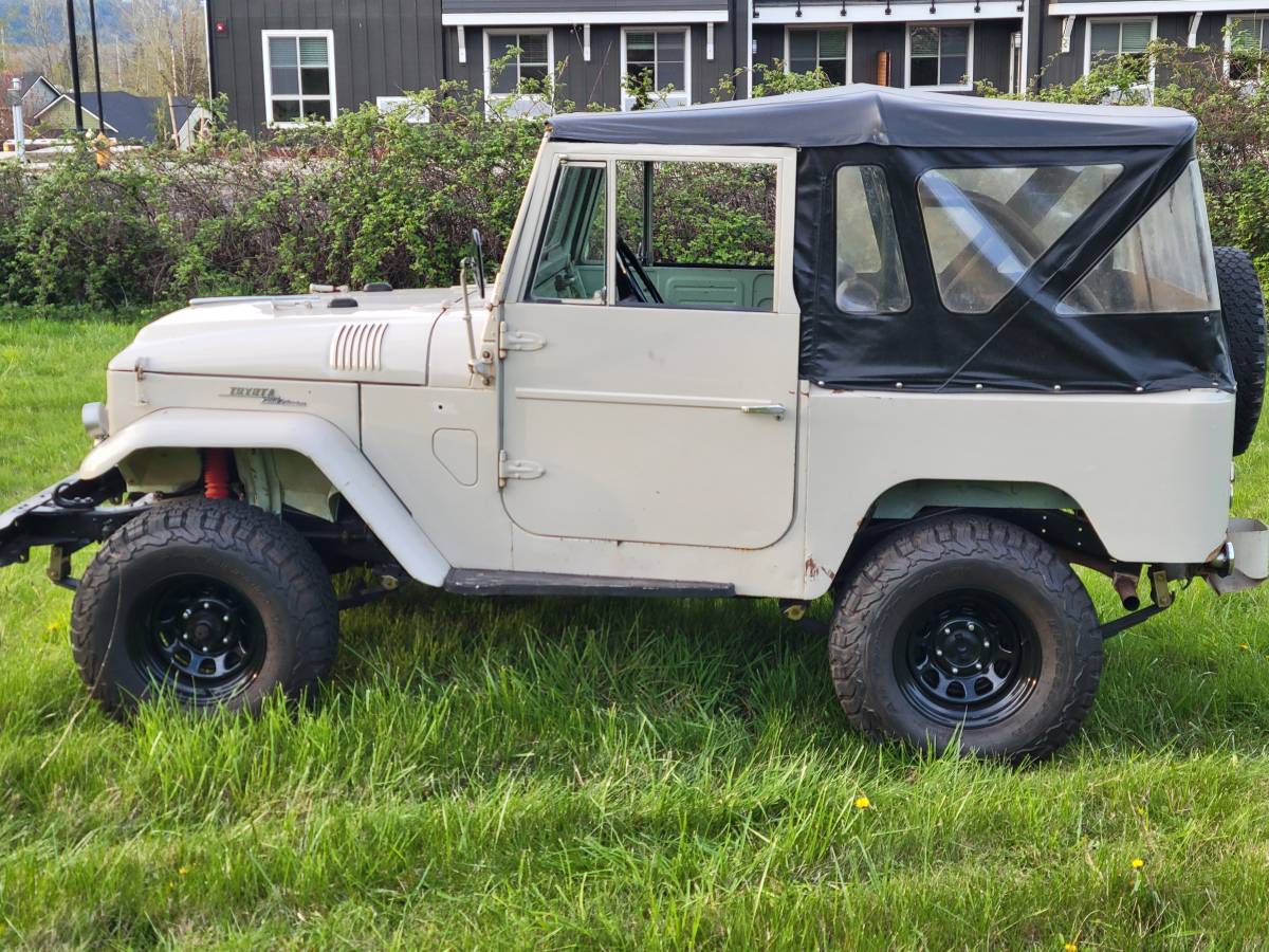 Fj40-1966-brown-2