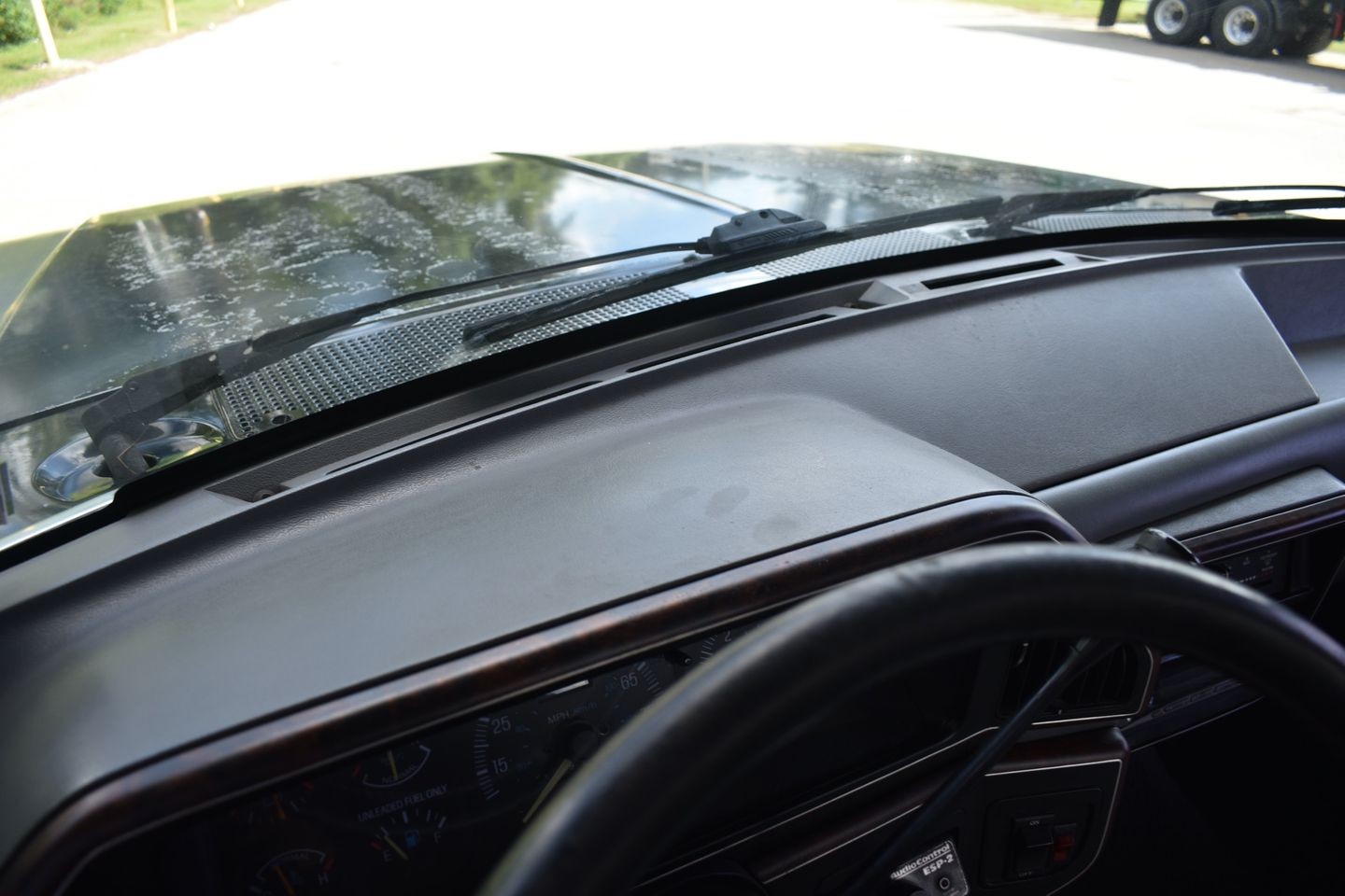 Ford-1-Ton-Trucks-1988-Pickup-Truck-18