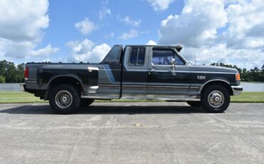 Ford-1-Ton-Trucks-1988-Pickup-Truck-2