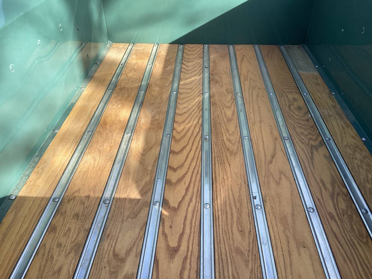 Ford-100-1950-green-8