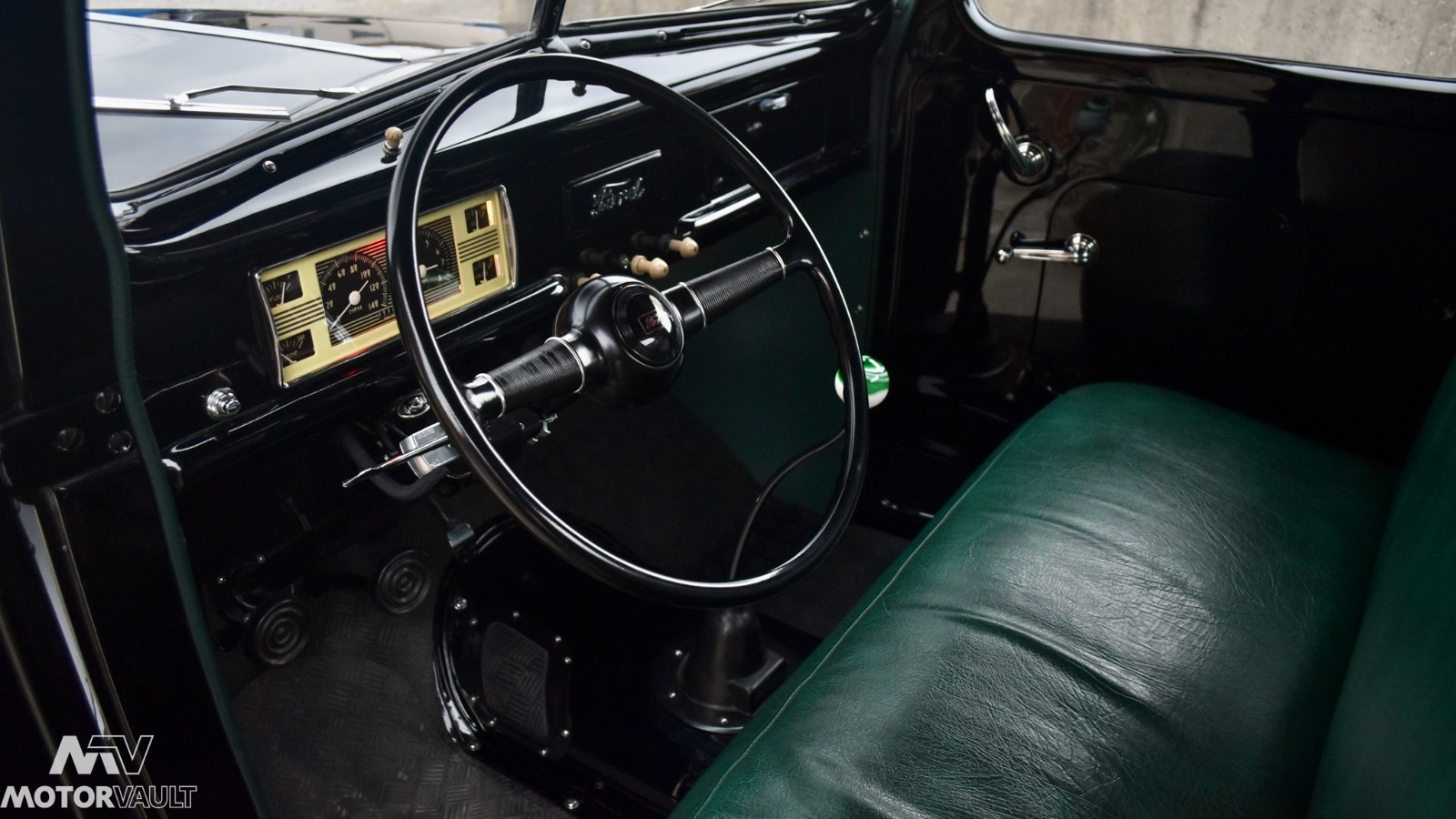 Ford-12-Ton-Pickup-1940-Truck-1