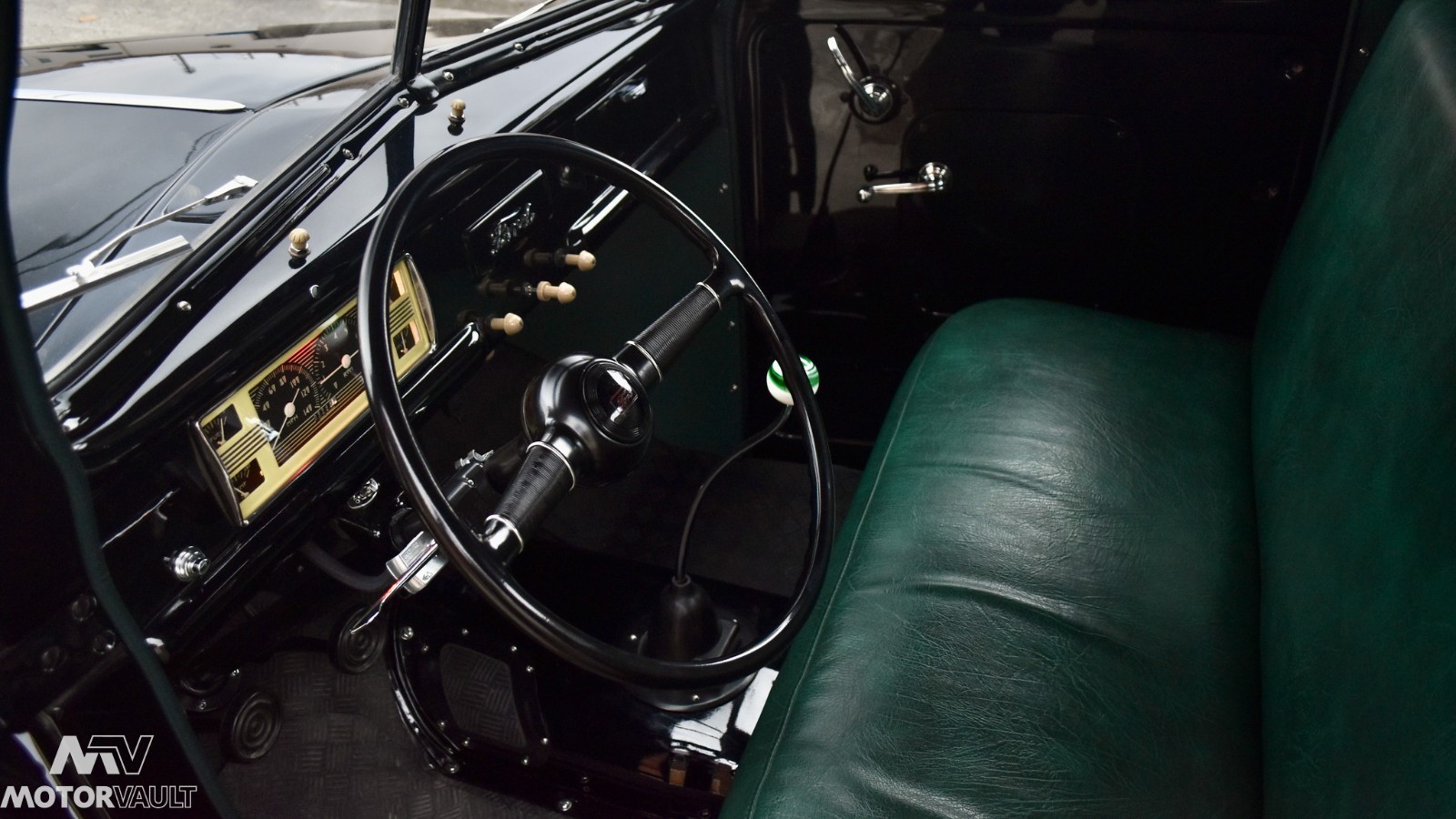 Ford-12-Ton-Pickup-1940-Truck-2