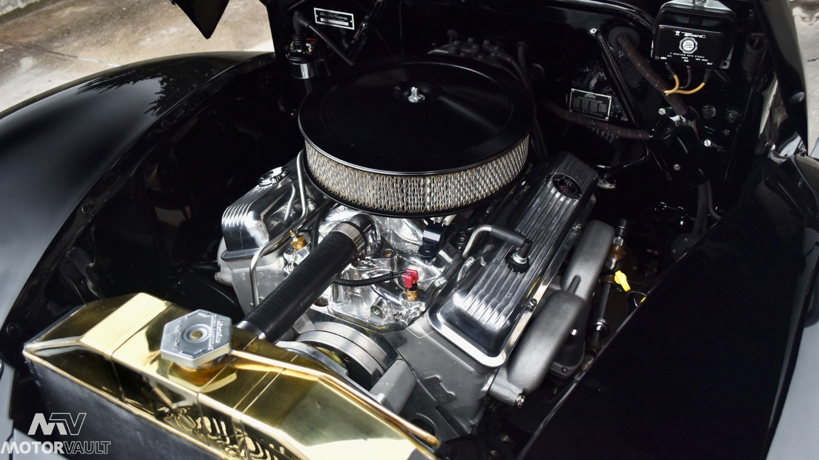 Ford-12-Ton-Pickup-1940-Truck-9