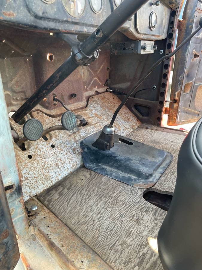 Ford-12-ton-1935-grey-1