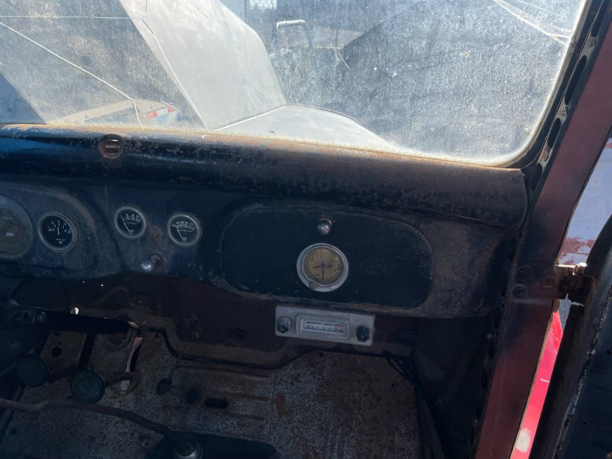 Ford-12-ton-1935-grey-17