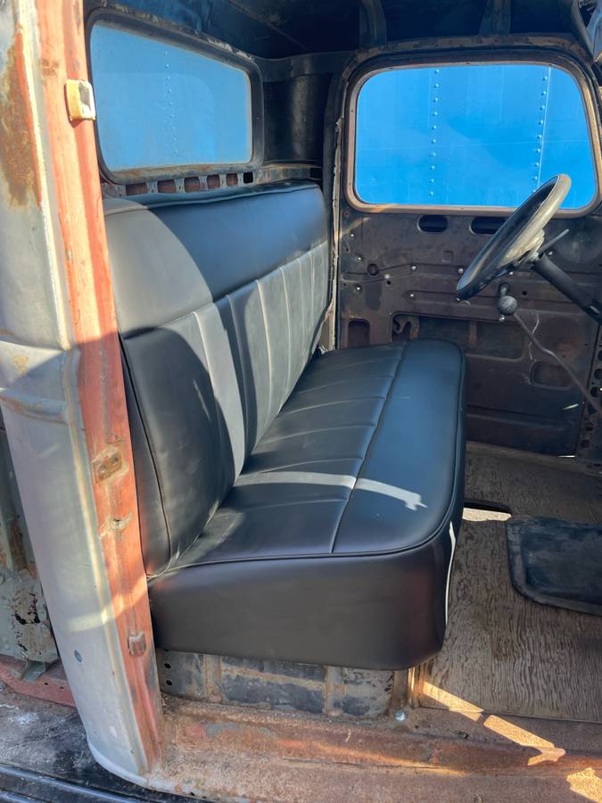 Ford-12-ton-1935-grey-19