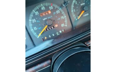 Ford-12-ton-pickup-1990-Maroon-and-White-Red-13