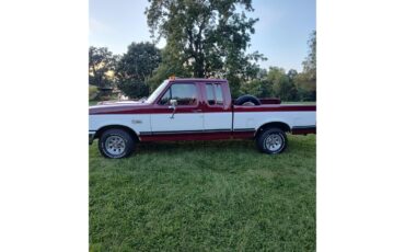 Ford-12-ton-pickup-1990-Maroon-and-White-Red-4