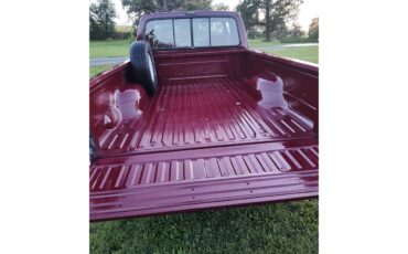Ford-12-ton-pickup-1990-Maroon-and-White-Red-9